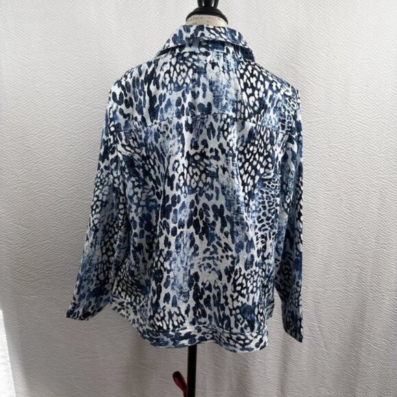 Sag Harbor Artsy Blue & White Animal Print Jacket Button Up Front pockets - Picture 6 of 10